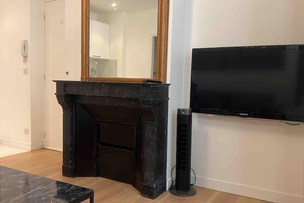 Luxury Appartment, Champs Elysees, Neuf ! ปารีส ภายนอก รูปภาพ