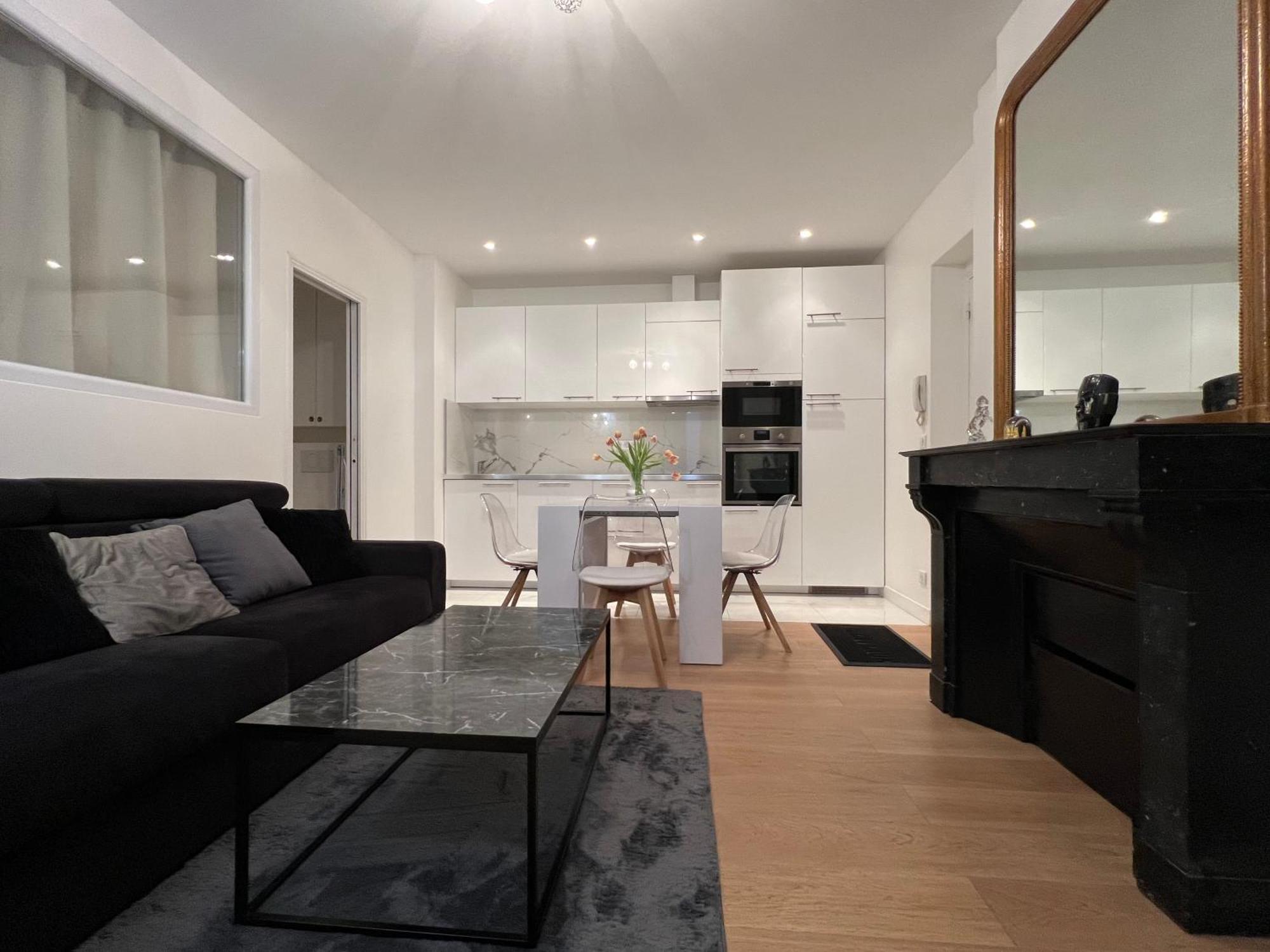 Luxury Appartment, Champs Elysees, Neuf ! ปารีส ภายนอก รูปภาพ